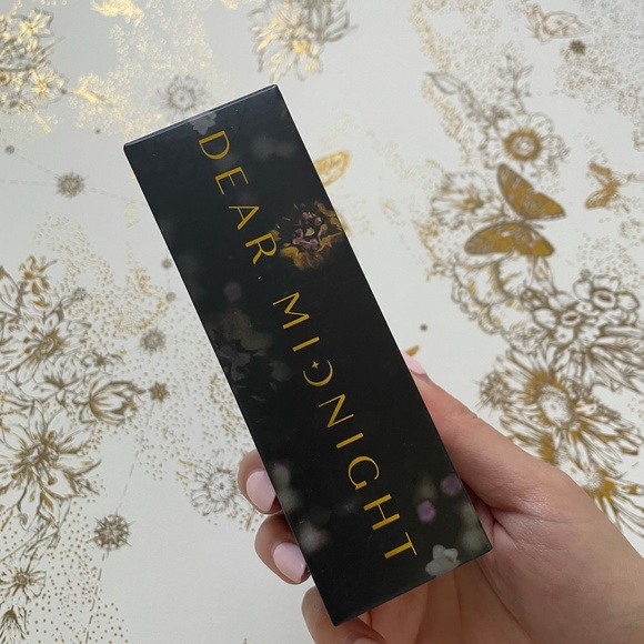 DEAR MIDNIGHT set to last setting spray - Picture 2 of 2